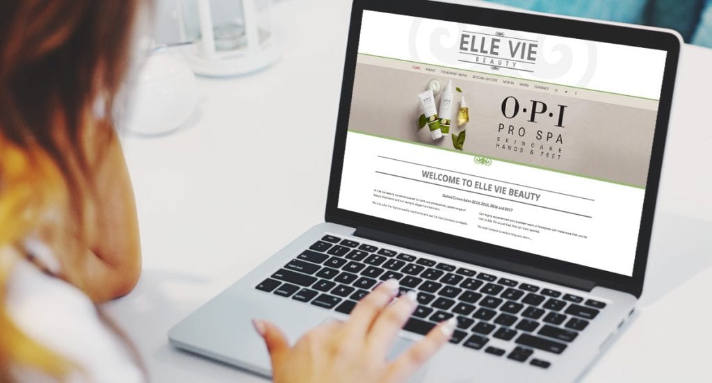 Elle Vie Website on a laptop